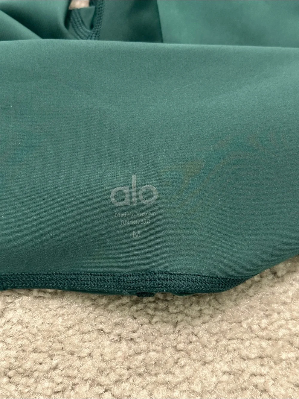Alo Airlift Leggings in Teal Size Medium MSRP $134